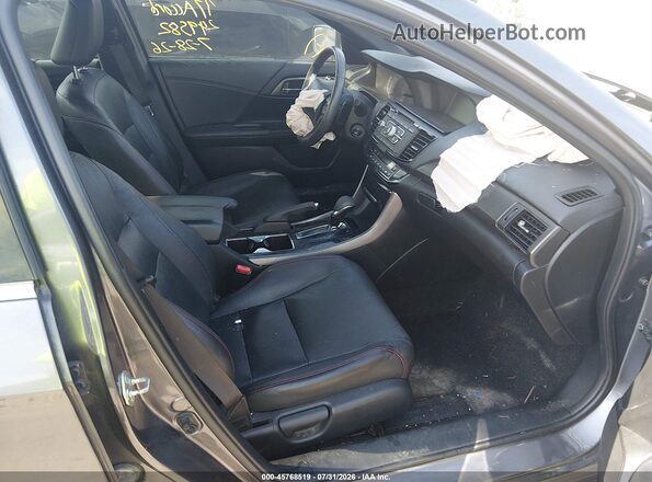 1HGCR2F10HA249582 2017 HONDA ACCORD Gray Вид салону спереду