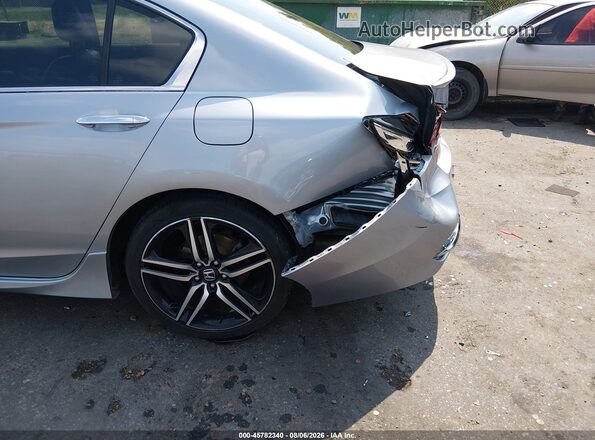 1HGCR2F13HA277487 2017 HONDA ACCORD Silver Вид спереду
