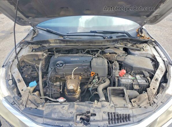 1HGCR2F17HA242581 2017 HONDA ACCORD Silver Widok wnętrza z tyłu