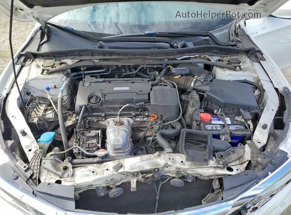 1HGCR2F18HA138620 2017 HONDA ACCORD Белый Вид задней части салона
