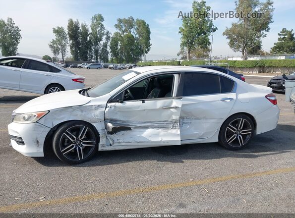 1HGCR2F18HA180589 2017 HONDA ACCORD White Widok wnętrza 360 stopni