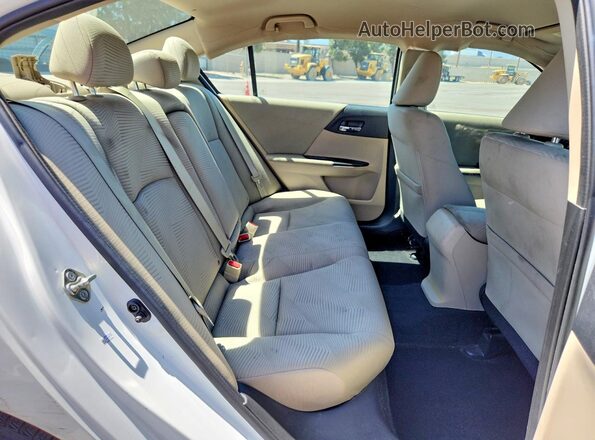 1HGCR2F30HA189935 2017 HONDA ACCORD White Вид задніх сидінь