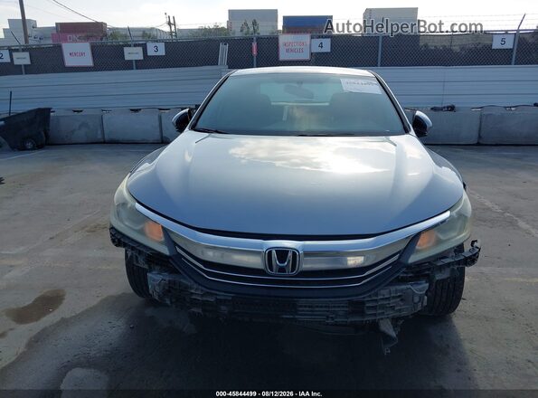 1HGCR2F31HA189751 2017 HONDA ACCORD Silver Սալոնի հետևի տեսք