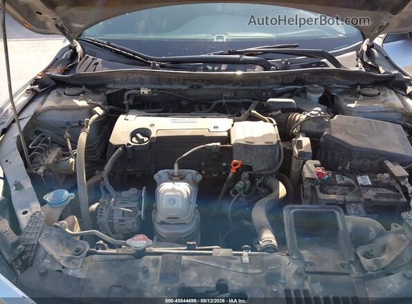 1HGCR2F31HA189751 2017 HONDA ACCORD Silver Հետևի տեսք