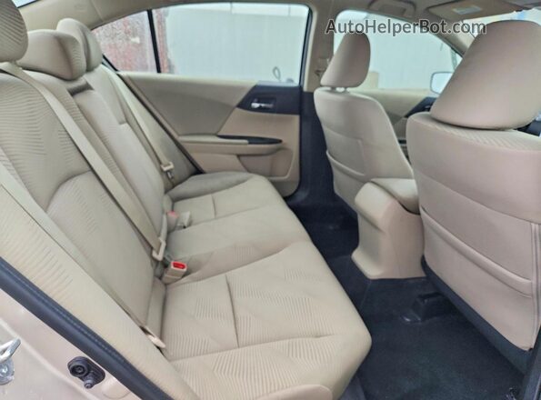 1HGCR2F32HA307080 2017 HONDA ACCORD Cream Vista de los asientos traseros