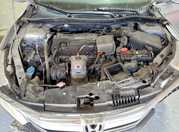 1HGCR2F33HA133181 2017 HONDA ACCORD Silver Вид задньої частини салону