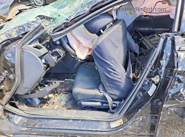 1HGCR2F34HA156064 2017 HONDA ACCORD Black Вид салону спереду