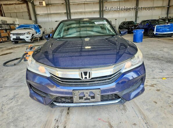 1HGCR2F34HA274096 2017 HONDA ACCORD Blue Widok z przodu