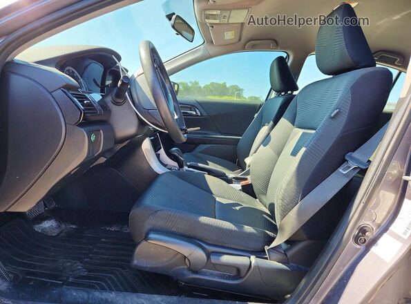 1HGCR2F35HA004696 2017 HONDA ACCORD Серый Вид салона спереди