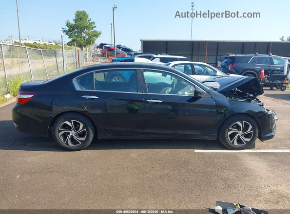 1HGCR2F35HA232391 2017 HONDA ACCORD Black Widok wnętrza z tyłu