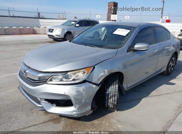 1HGCR2F36HA003119 2017 HONDA ACCORD Silver Вид спереду