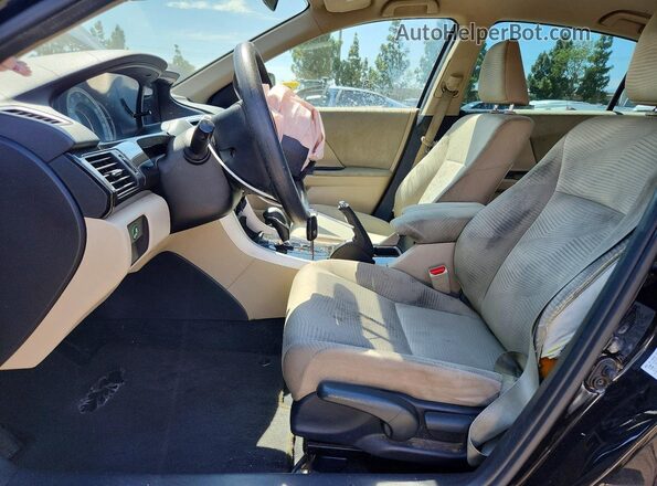 1HGCR2F36HA047573 2017 HONDA ACCORD Black Вид салону спереду