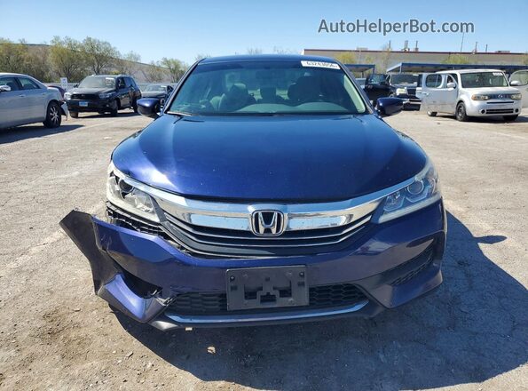 1HGCR2F38HA288339 2017 HONDA ACCORD Blue Widok z przodu