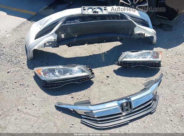 1HGCR2F51HA107826 2017 HONDA ACCORD White Widok zestawu wskaźników