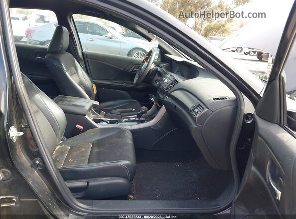 1HGCR2F52HA107432 2017 HONDA ACCORD Black Front interior view