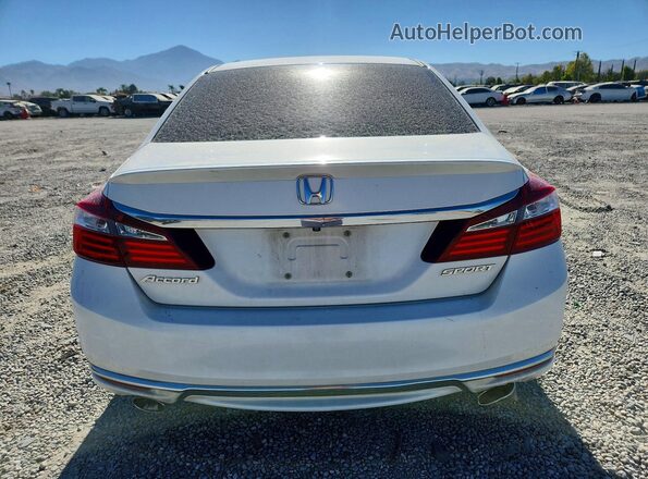 1HGCR2F52HA116423 2017 HONDA ACCORD White Вид ззаду