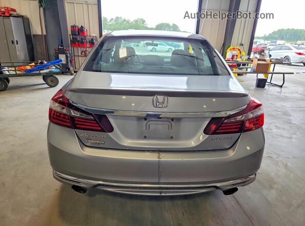 1HGCR2F53HA301581 2017 HONDA ACCORD Silver უკანა ხედი