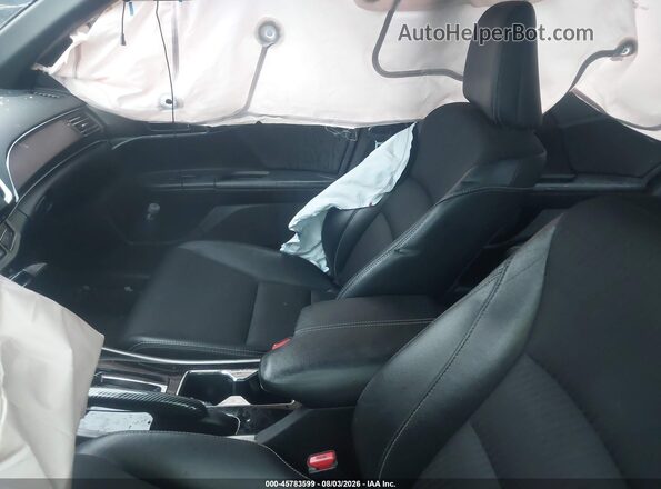 1HGCR2F57HA171398 2017 HONDA ACCORD Черный Вид салона спереди