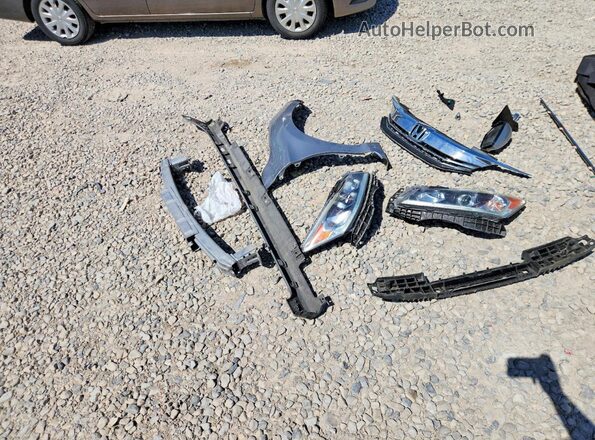 1HGCR2F57HA261702 2017 HONDA ACCORD Silver Շարժիչի բաժամունքի տեսք