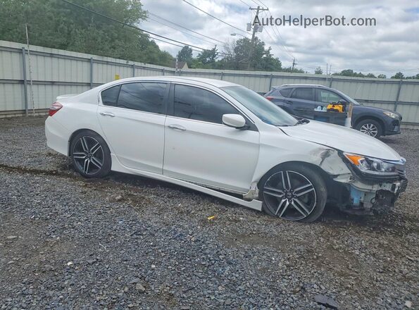 1HGCR2F57HA305763 2017 HONDA ACCORD Белый Передняя правая четверть