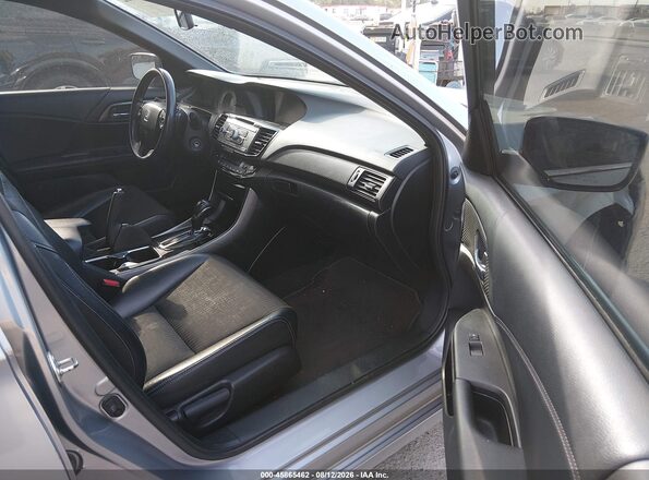 1HGCR2F58GA053214 2016 HONDA ACCORD Серебряный Вид салона спереди