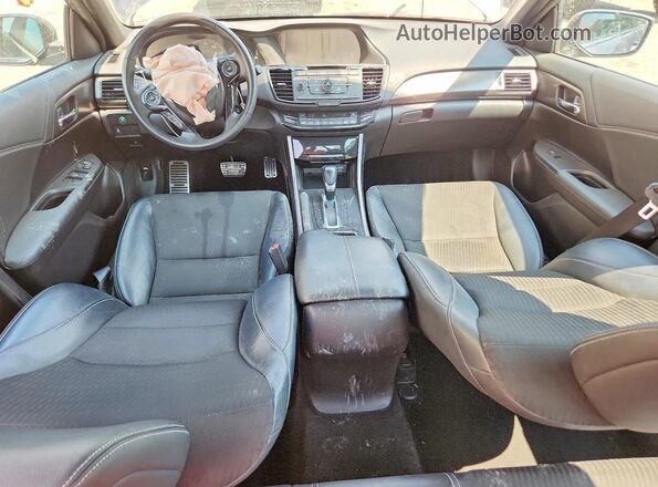1HGCR2F58HA030811 2017 HONDA ACCORD Серый Вид панели приборов