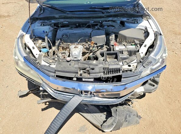 1HGCR2F58HA244102 2017 HONDA ACCORD White Вид задньої частини салону