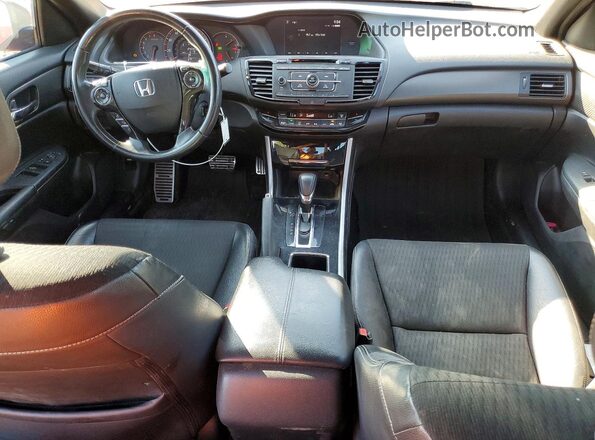 1HGCR2F59HA064367 2017 HONDA ACCORD Красный Вид панели приборов