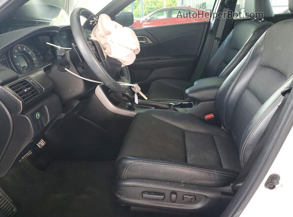 1HGCR2F59HA078852 2017 HONDA ACCORD White Widok wnętrza z przodu