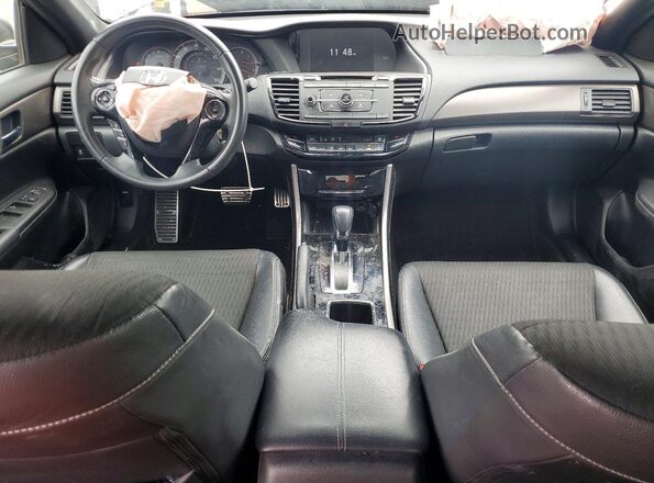 1HGCR2F5XHA263945 2017 HONDA ACCORD Черный Вид панели приборов