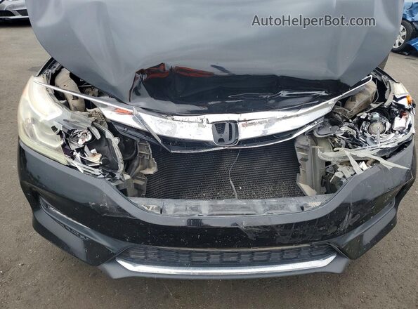 1HGCR2F5XHA263945 2017 HONDA ACCORD Черный Вид задней части салона