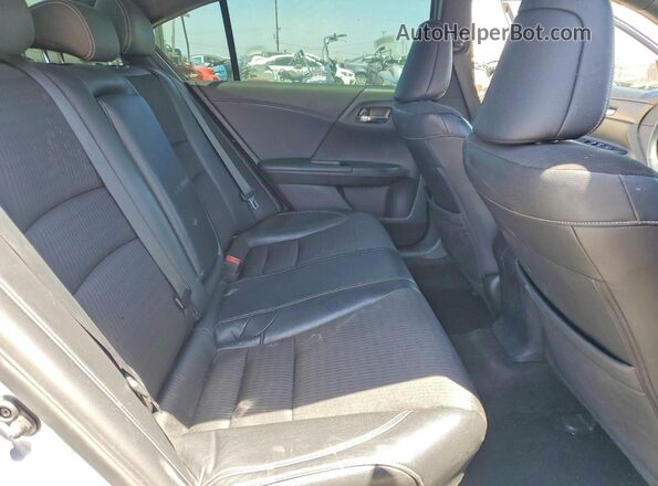 1HGCR2F5XHA281734 2017 HONDA ACCORD Silver Vista de los asientos traseros