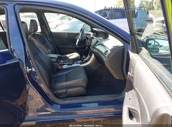 1HGCR2F68HA243976 2017 HONDA ACCORD Dark Blue Front interior view