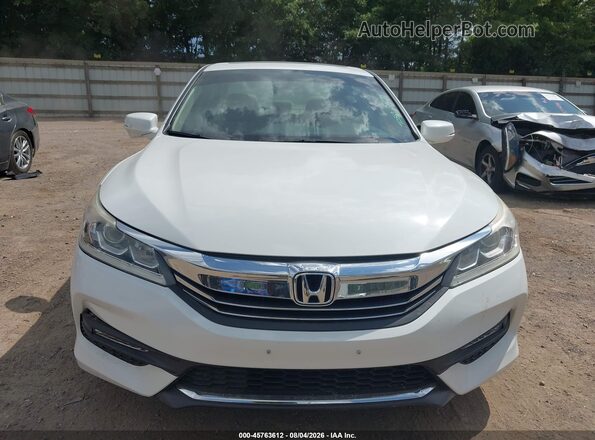 1HGCR2F72HA006232 2017 HONDA ACCORD White Вид щитка приладів