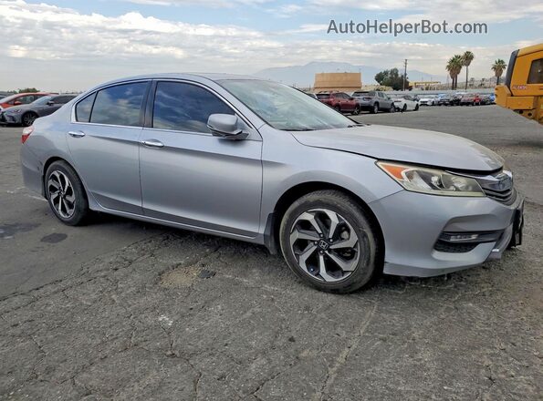 1HGCR2F78GA055563 2016 HONDA ACCORD Silver Передня права чверть