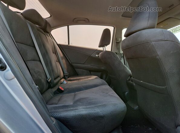 1HGCR2F79HA218562 2017 HONDA ACCORD Серебряный Вид задних сидений
