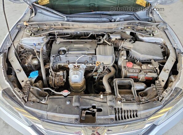 1HGCR2F7XHA151809 2017 HONDA ACCORD Silver Вид задньої частини салону