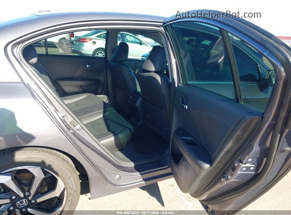 1HGCR2F81GA117149 2016 HONDA ACCORD Серый Вид наклейки с VIN-кодом