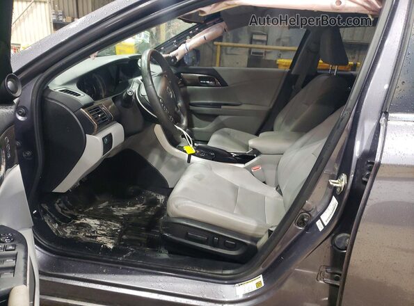 1HGCR2F82HA191603 2017 HONDA ACCORD Gray Vista interior delantera
