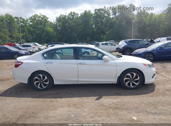 1HGCR2F83GA001855 2016 HONDA ACCORD Белый Вид задней части салона