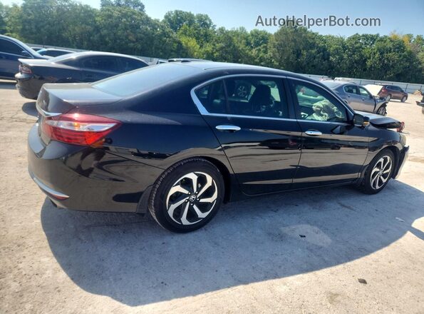 1HGCR2F83HA116490 2017 HONDA ACCORD Black Rear right