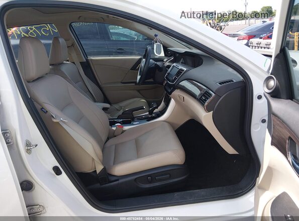 1HGCR2F84GA054189 2016 HONDA ACCORD White Вид салону спереду