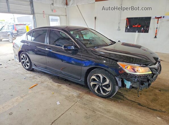 1HGCR2F84HA026149 2017 HONDA ACCORD Black Առջևի աջ
