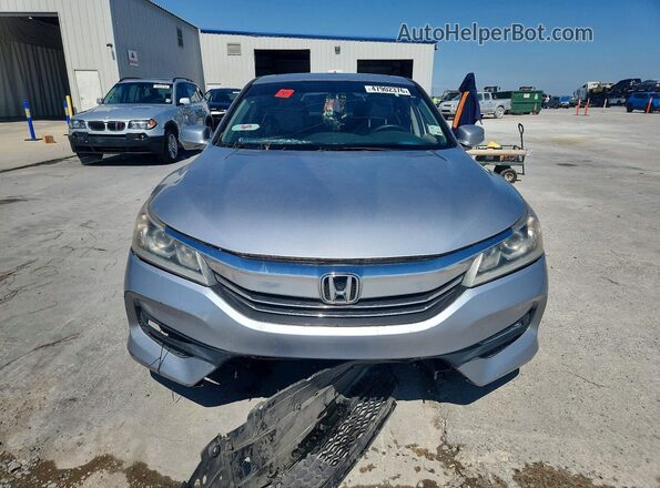 1HGCR2F85HA096971 2017 HONDA ACCORD Silver Вид спереду