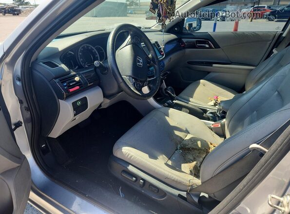 1HGCR2F85HA096971 2017 HONDA ACCORD Silver Вид салону спереду