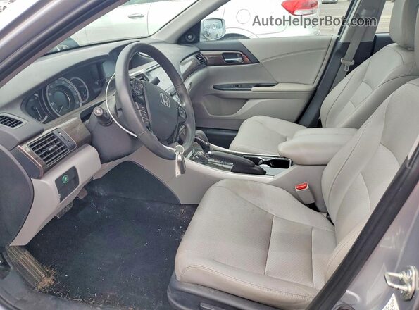 1HGCR2F86HA231293 2017 HONDA ACCORD Silver Սալոնի դիմացի տեսք