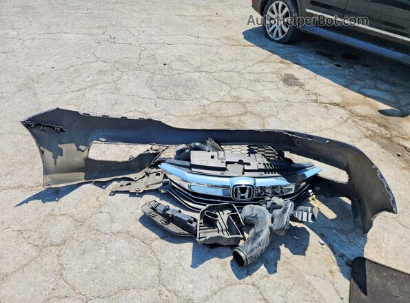 1HGCR2F87GA026810 2016 HONDA ACCORD Silver Vista del compartimento del motor