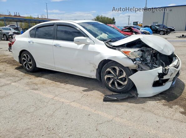 1HGCR2F87HA144213 2017 HONDA ACCORD White Przód prawy