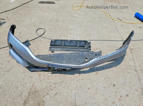 1HGCR2F89HA157271 2017 HONDA ACCORD Silver Vista del compartimento del motor