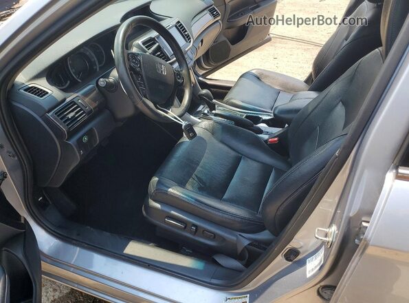 1HGCR2F89HA157271 2017 HONDA ACCORD Silver Vista interior delantera
